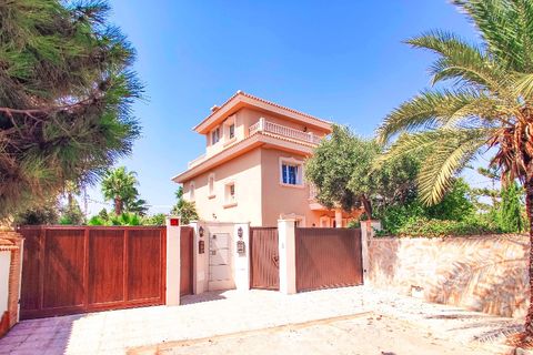 Villa i Cabo Roig, Alicante, Cabo Roig - € 1 900 000 | Ref: 32890 - foto 20