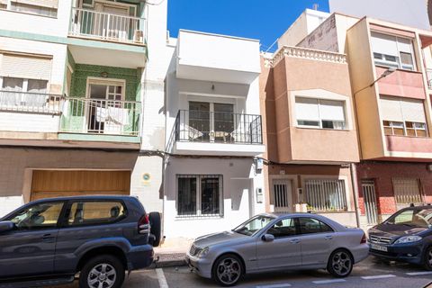 Villa a Torrevieja, Alicante, Torrevieja - € 299.900 | Ref: 31104 - foto 2