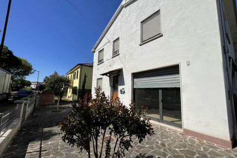 Villa i Suzzara, Mantua, Suzzara - € 218.000 | Ref: 2657 - foto 1