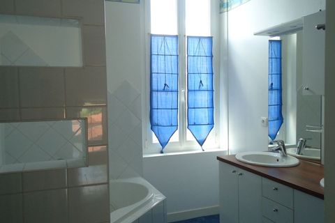 Villa a Reims, Marne, Reims - € 1.535/mes | Ref: 878538 - foto 2