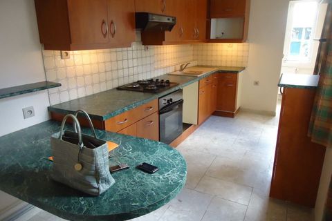Villa a Reims, Marne, Reims - € 1.535/mes | Ref: 878538 - foto 3