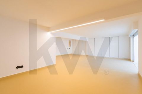 Villa a Carcavelos, Lisbon, Carcavelos - € 1.550.000 | Ref: KWPT-032980 - foto 33