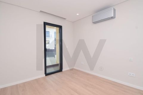 Villa i Alcabideche, Lisbon, Alcabideche - € 1.800.000 | Ref: KWPT-031683 - foto 35