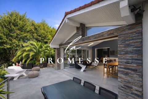 Villa a Biarritz, Pyrenees-Atlantiques, Biarritz - € 1.850.000 | Ref: getkey_10759 - foto 2