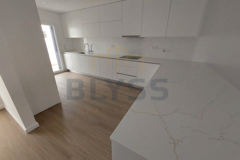Villa i Amadora, Lisbon, Amadora - € 698.000 | Ref: 3052A - foto 4