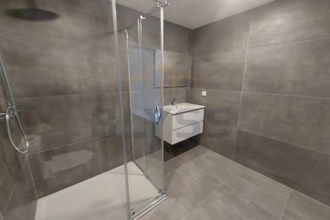 Villa i Amadora, Lisbon, Amadora - € 698.000 | Ref: 3052A - foto 25