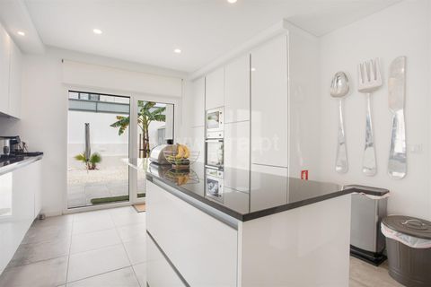 Villa i Almada, Setubal, Almada - € 1.099.000 | Ref: 120260090 - foto 7