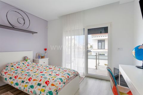 Villa i Almada, Setubal, Almada - € 1.099.000 | Ref: 120260090 - foto 17
