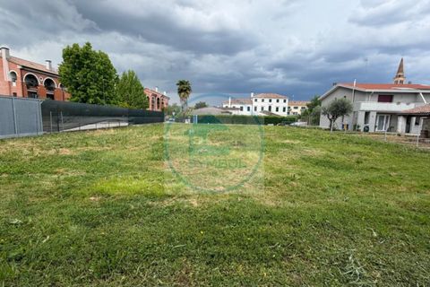 Helårsgrund i Treviso, Treviso, Treviso - € 100.000 | Ref: 4289 - foto 2
