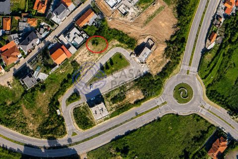 Helårsgrund i Lousada, Porto, Lousada - € 49.900 | Ref: 1129331 - foto 1