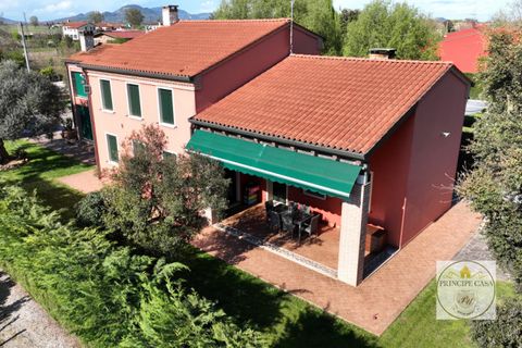 Villa i Villa Estense, Padua, Villa Estense - € 355.000 | Ref: AC2 - foto 1
