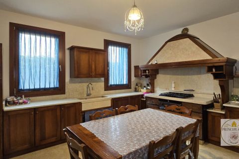 Villa i Villa Estense, Padua, Villa Estense - € 355.000 | Ref: AC2 - foto 34
