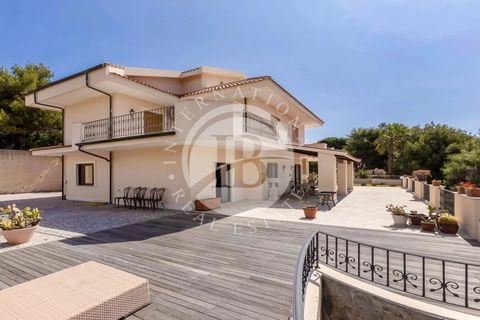 Villa a Messina, Messina, Messina - € 3.000.000 | Ref: IC 3 - foto 2