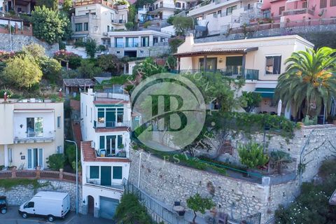 Villa a Taormina, Messina, Taormina - € 1.950.000 | Ref: IC 17 - foto 2