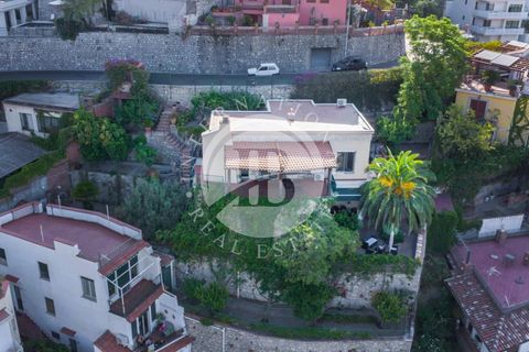 Villa a Taormina, Messina, Taormina - € 1.950.000 | Ref: IC 17 - foto 11