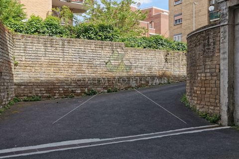 Garage i Rome, Rome, Rome - € 110.000 | Ref: V2619 - foto 3