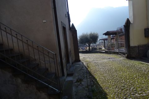 Villa a Paratico, Brescia, Paratico - € 260.000 | Ref: 18434-singlehou - foto 2