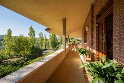 Villa a Barbaresco, Cuneo, Barbaresco - € 790.000 | Ref: CL-1685-1175937 - foto 5
