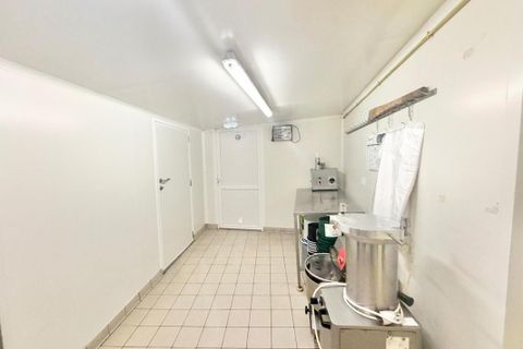 L'establiment comercial a Ernee, Mayenne, Ernee - € 142.583 | Ref: 202522 - foto 3