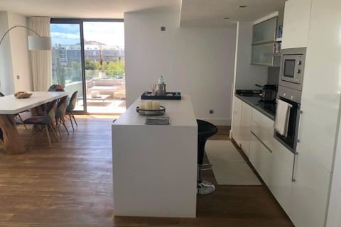Lejlighed i Ibiza, Ibiza, Ibiza - € 1.060.000 | Ref: Vistas a playa de Talamanca, apartamento planta alta 2 dormitorios y 2 baños - foto 16