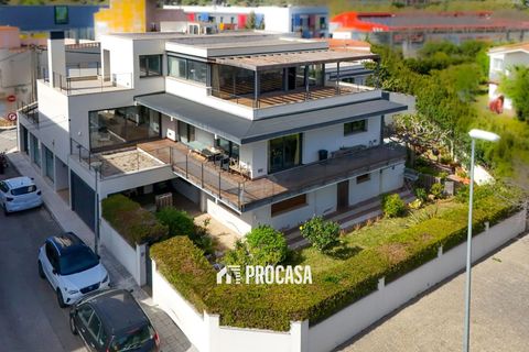 Villa in Llanca, Gerona - photo 1