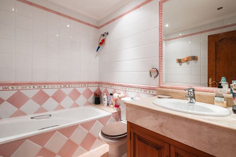 Villa i Marbella, Malaga, Marbella - € 3.850.000 | Ref: BHHS-MAR-06142 - foto 24