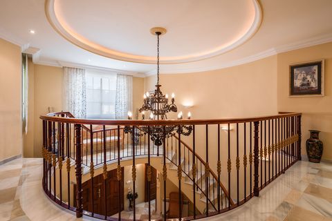 Villa i Marbella, Malaga, Marbella - € 3.850.000 | Ref: BHHS-MAR-06142 - foto 26