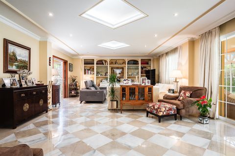 Villa i Marbella, Malaga, Marbella - € 3.850.000 | Ref: BHHS-MAR-06142 - foto 31