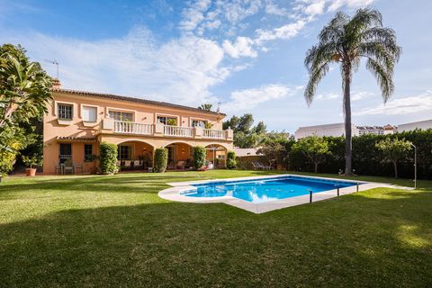 Villa i Marbella, Malaga, Marbella - € 3.850.000 | Ref: BHHS-MAR-06142 - foto 44