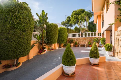 Villa i Marbella, Malaga, Marbella - € 3.850.000 | Ref: BHHS-MAR-06142 - foto 45