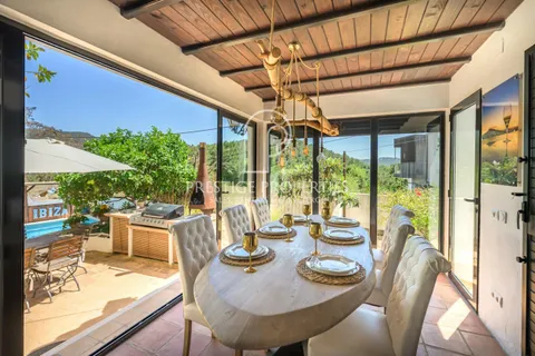 Villa in Playa De Cala Llonga, Ibiza - foto 3