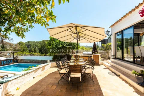 Villa in Playa De Cala Llonga, Ibiza - foto 1