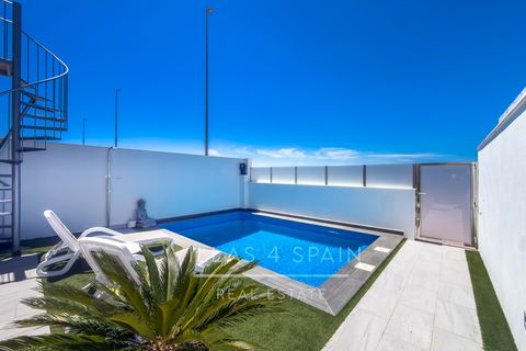 Villa i Daya Nueva, Alicante, Daya Nueva - € 399.950 | Ref: V4S5405 - foto 3