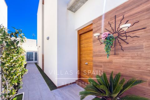 Villa i Daya Nueva, Alicante, Daya Nueva - € 399.950 | Ref: V4S5405 - foto 10