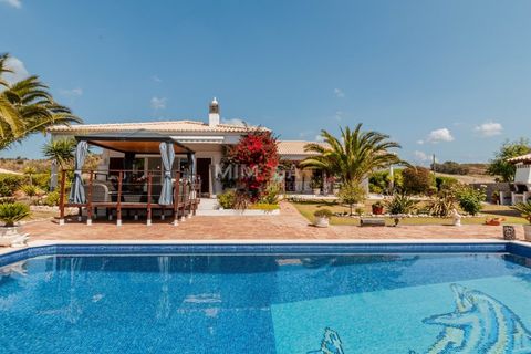 Villa a Bensafrim, Faro, Bensafrim - € 1.150.000 | Ref: VM989 - foto 4