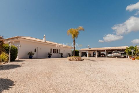Villa a Bensafrim, Faro, Bensafrim - € 1.150.000 | Ref: VM989 - foto 6