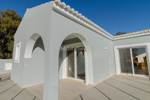 Villa a Alvor, Faro, Alvor - € 1.250.000 | Ref: VM1200 - foto 25