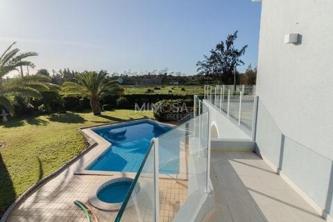 Villa a Alvor, Faro, Alvor - € 1.250.000 | Ref: VM1200 - foto 32