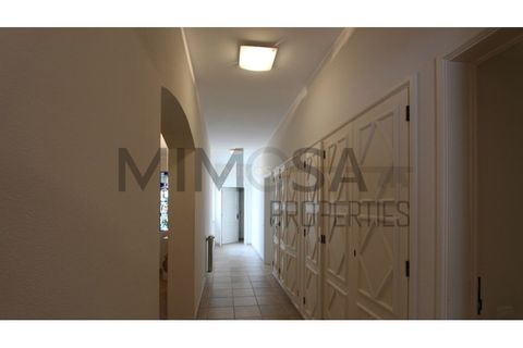 Villa a Alvor, Faro, Alvor - € 1.335.000 | Ref: VM551 - foto 47