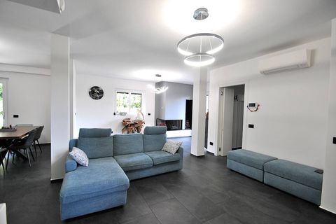 Villa in Vimercate, Monza and Brianza, Vimercate - € 695.000 | Ref: 2501 - foto 2