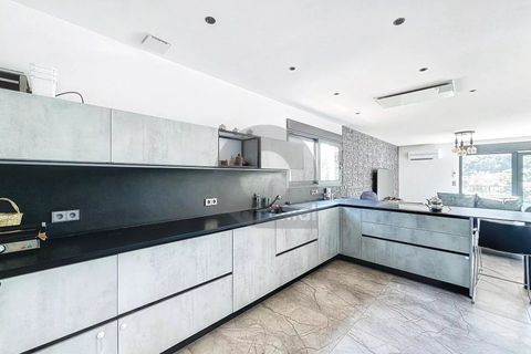 Villa i Menton, Alpes-Maritimes, Menton - € 1.150.000 | Ref: A06111 - foto 22