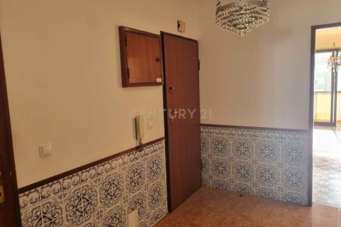 Lejlighed i Amadora, Lisbon, Amadora - € 350.000 | Ref: C0246-03538 - foto 23