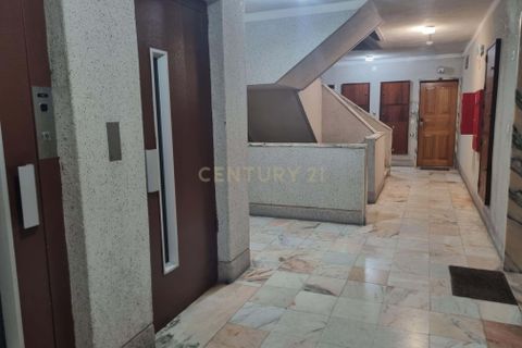 Lejlighed i Amadora, Lisbon, Amadora - € 350.000 | Ref: C0246-03538 - foto 28