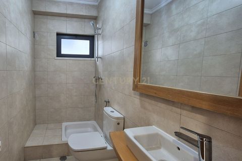 Villa a Laranjeiro, Setubal, Laranjeiro - € 695.000 | Ref: C0494-00341 - foto 3