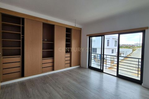 Villa a Laranjeiro, Setubal, Laranjeiro - € 695.000 | Ref: C0494-00341 - foto 11