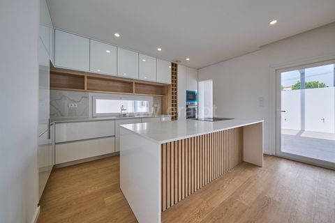 Villa i Seixal, Setubal, Seixal - € 550.000 | Ref: 270260059 - foto 3