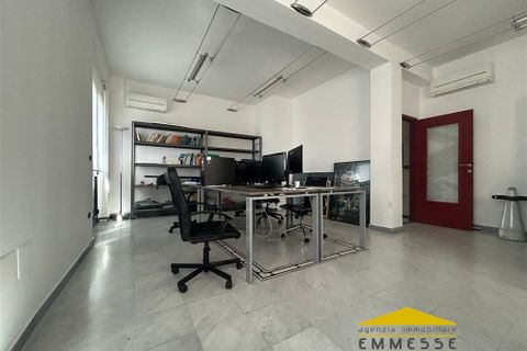 Erhvervsejendom i Massa, Massa and Carrara, Massa - € 225.000 | Ref: 1532 - foto 9