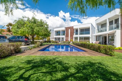 Villa i Carcavelos, Lisbon, Carcavelos - € 1.690.000 | Ref: PROP-34689 - foto 1