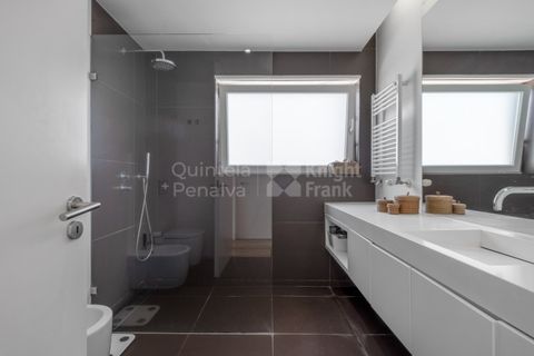 Villa i Carcavelos, Lisbon, Carcavelos - € 1.690.000 | Ref: PROP-34689 - foto 17
