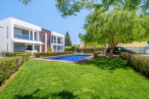Villa i Carcavelos, Lisbon, Carcavelos - € 1.690.000 | Ref: PROP-34689 - foto 24